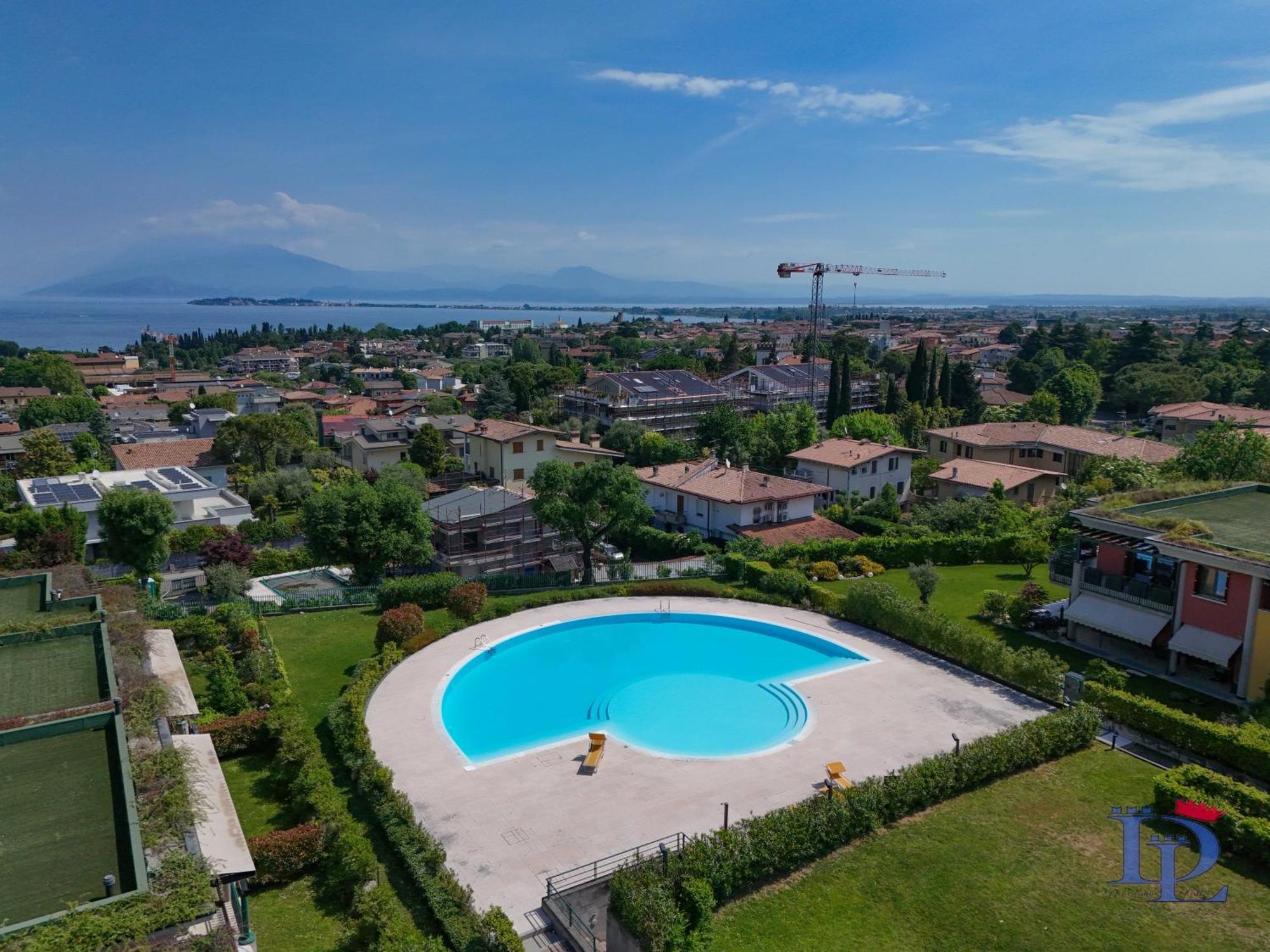 Desenzanoloft Official Partner Marriott Homes & Villas - Paradise Lake View In A 5 Pools Exclusive Residence Desenzano del Garda Exteriér fotografie