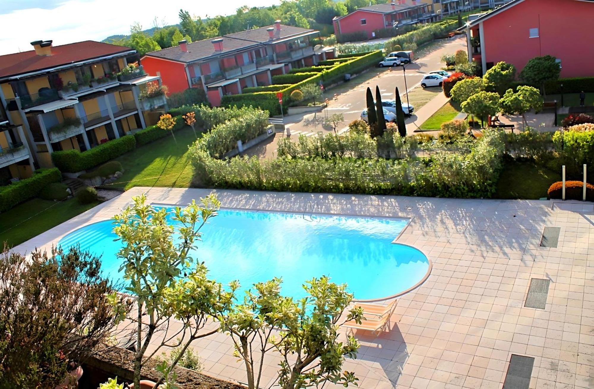 Desenzanoloft Official Partner Marriott Homes & Villas - Paradise Lake View In A 5 Pools Exclusive Residence Desenzano del Garda Exteriér fotografie